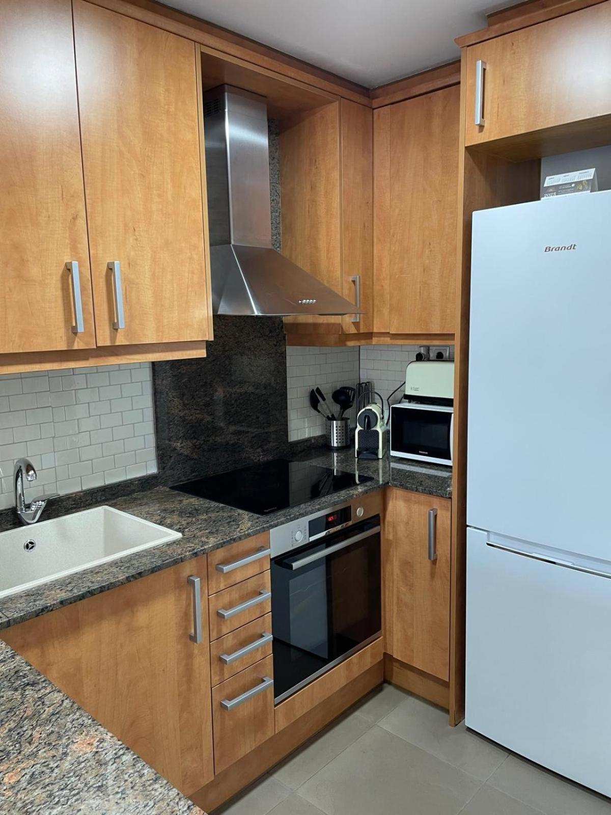 Acogedor Apartamento Vallparadis Con Parking Terrassa Dış mekan fotoğraf